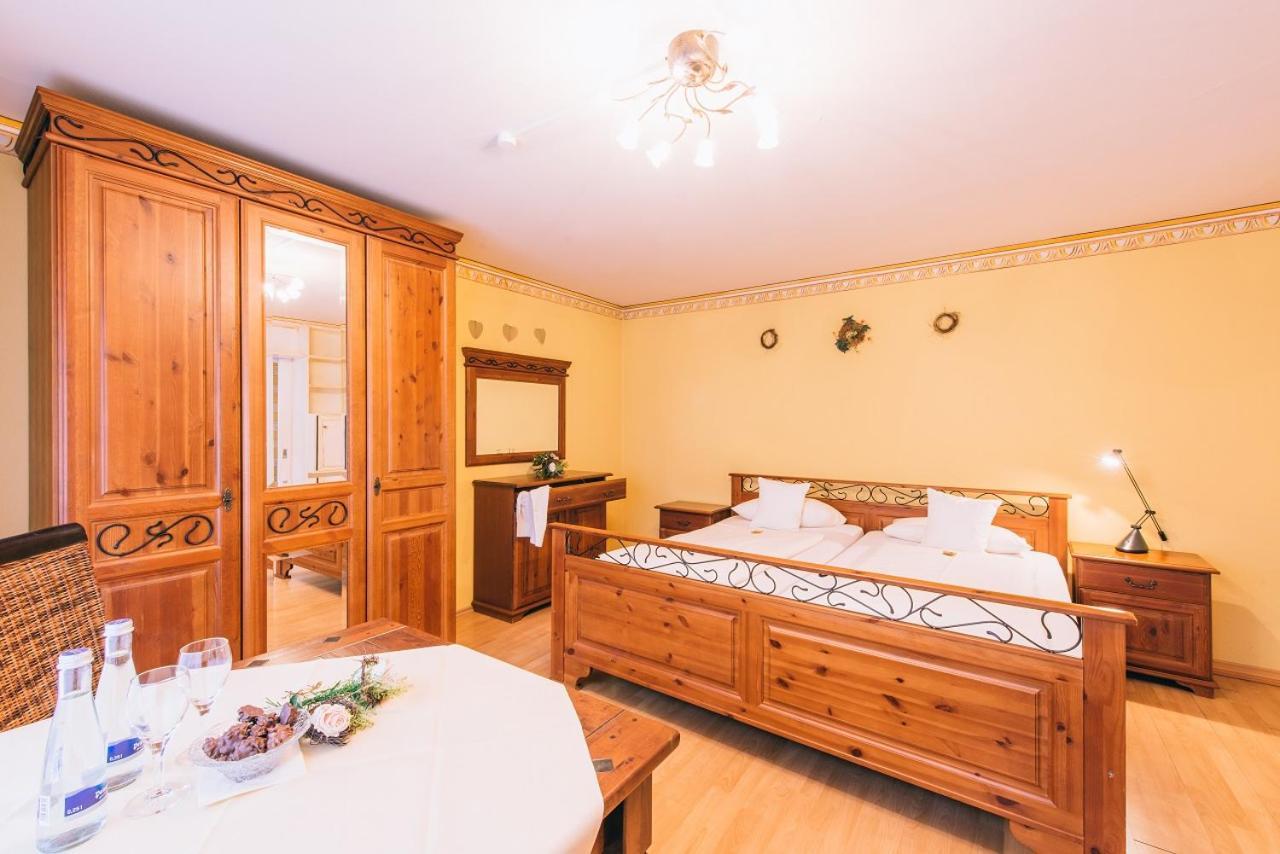 Hotel Dammenmuehle Лар Экстерьер фото