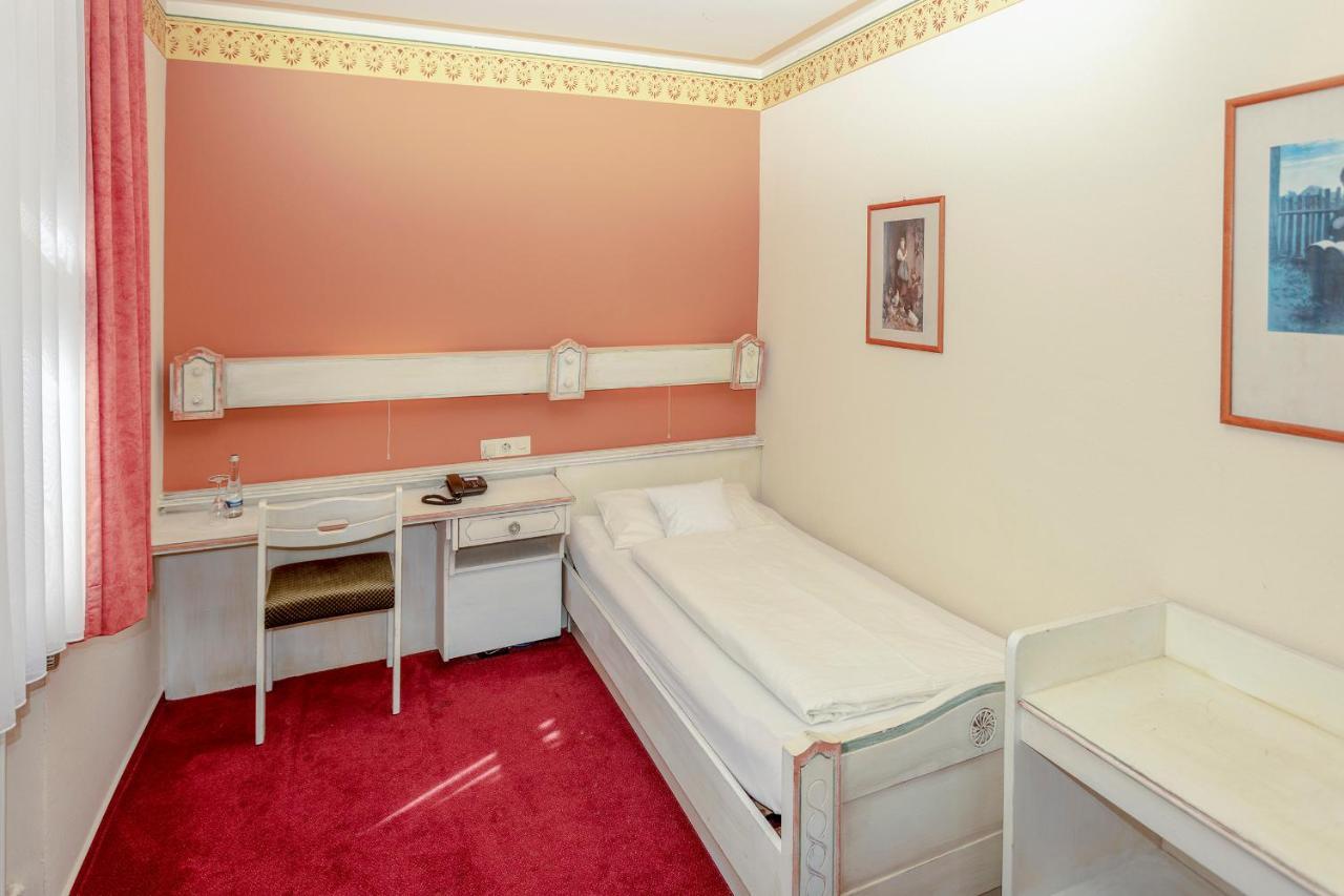 Hotel Dammenmuehle Лар Номер фото